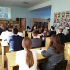 полосатый костюм заключенного. полосатые костюмы заключенных. джон бойн мальчик в полосатой пижаме. мальчик в полосатой пижаме бруно и гретель. тюремная одежда в полоску.