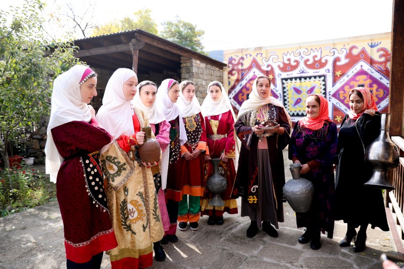 Какой праздник характерен для дагестанцев. Культура дагестана. день дагестанской культуры. национальные праздники дагестана.