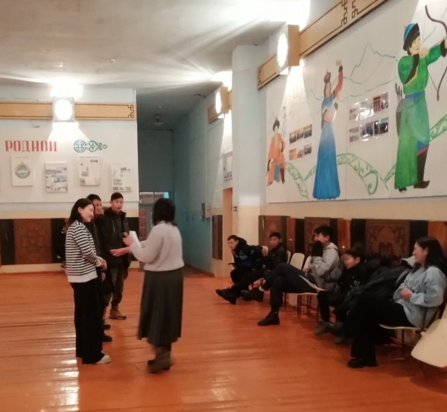 Вечер пословица. Пословица утро вечера мудренее. Пословица дня. Пословицы с антононимами. Пословицы и поговорки про умелые руки.