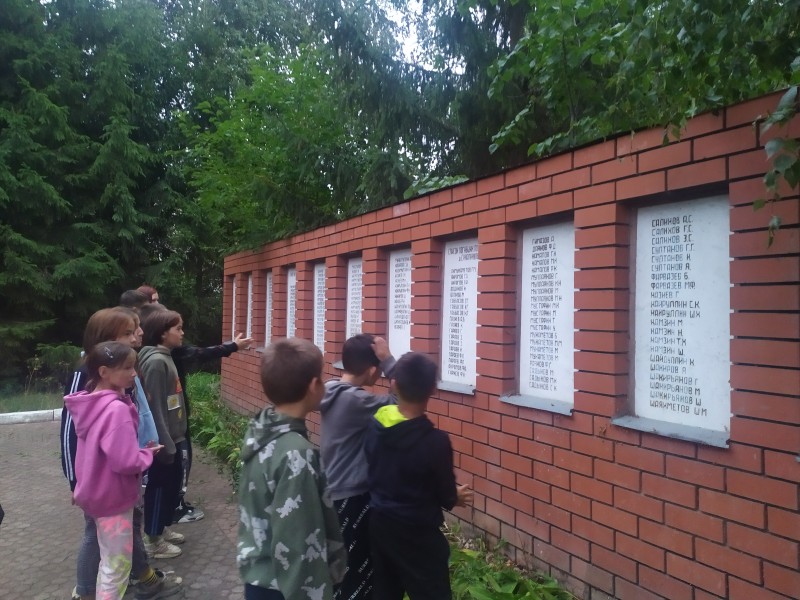 время не властно над памятью. причины победы ссср в великой отечественной войне. изложение великая отечественная война сжато. всë дальше уходит великая отечественная. все дальше уходит великая отечественная война сжатое изложение.