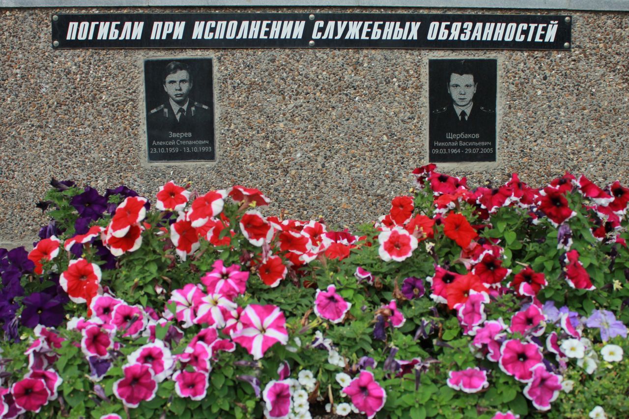 25 - Уральских рабочих 34 таблички.jpg