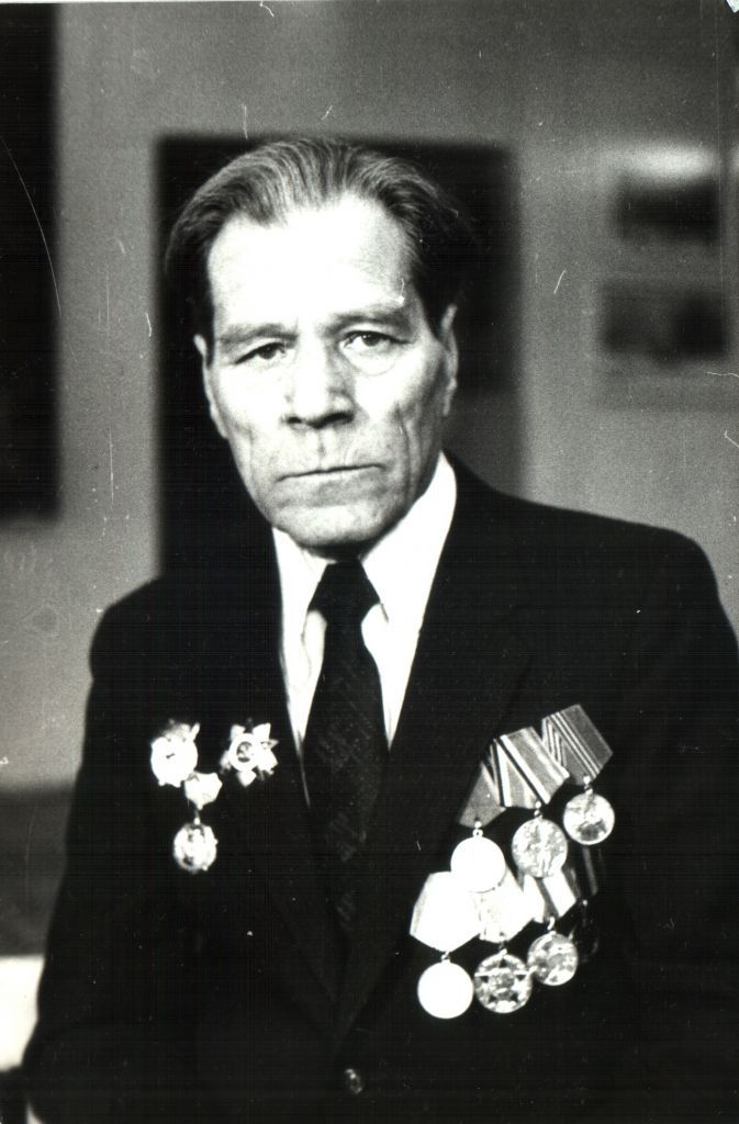 Мауров.jpg