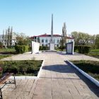 Обелиск Москаленцам павшим в годы Великой Отечественной войны (райцентр).jpg